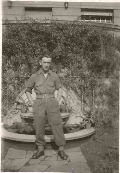 Images/grandad photos00120019.jpg